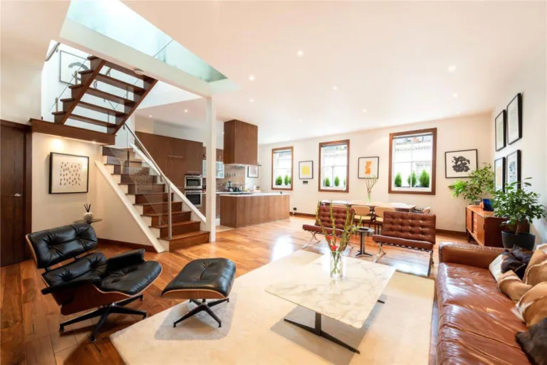 3 Bedroom Mews House, Spear Mews, SW5