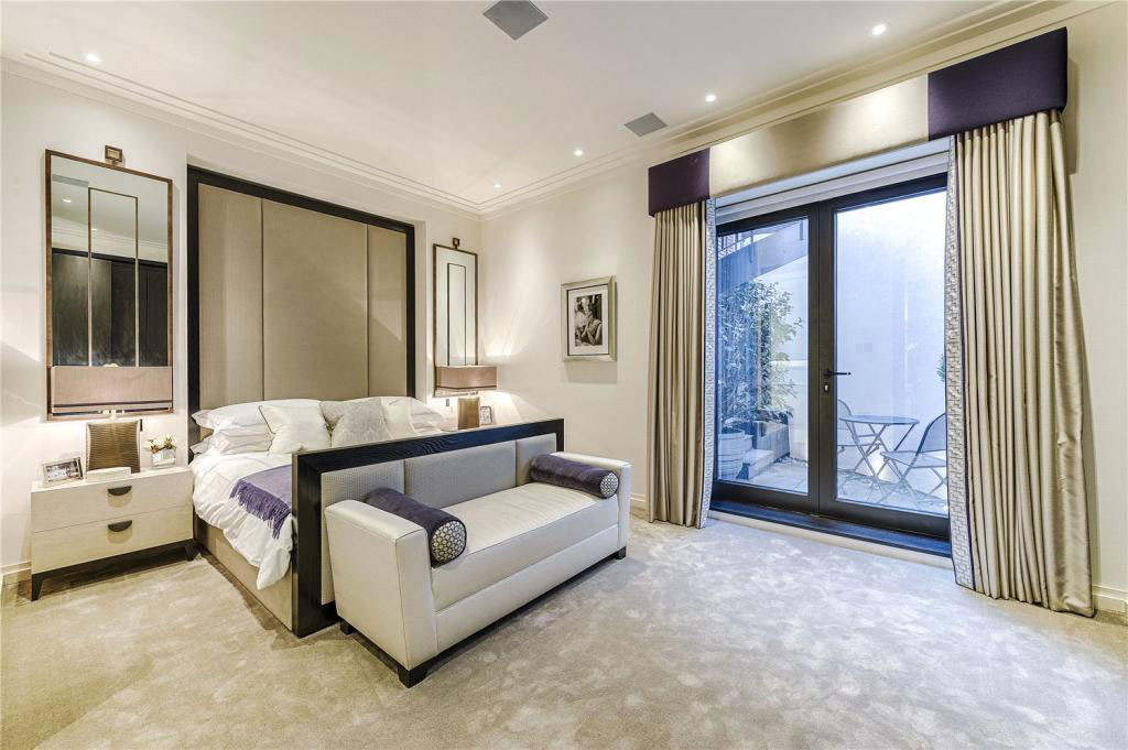 Basil Street – Knighthouse Properties